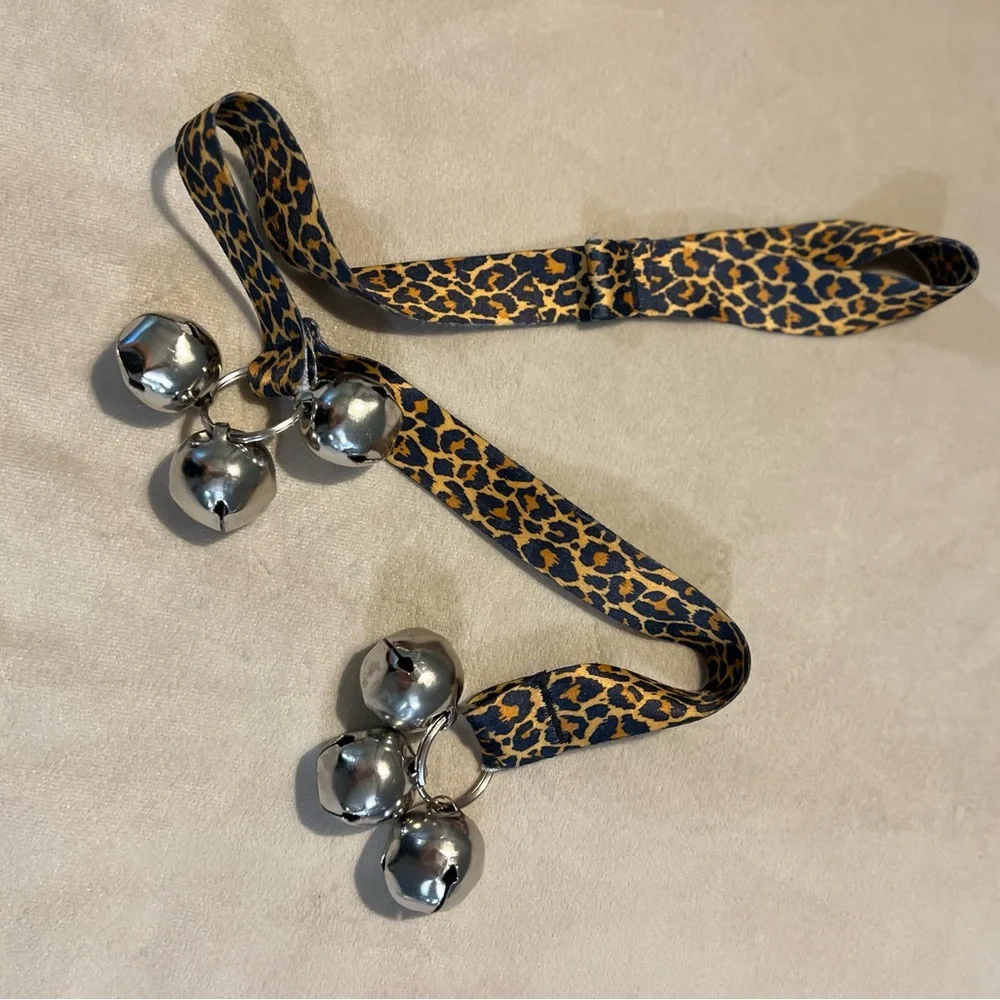 Yellow Dog‎ Design Potty Training Bells